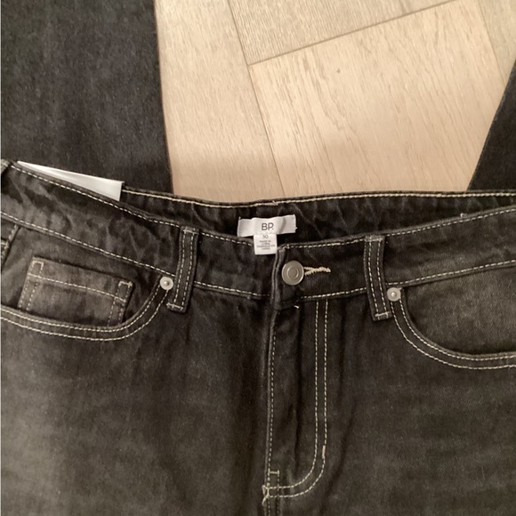 High Waist Ankle Mom Jeans - Picture 9 of 11